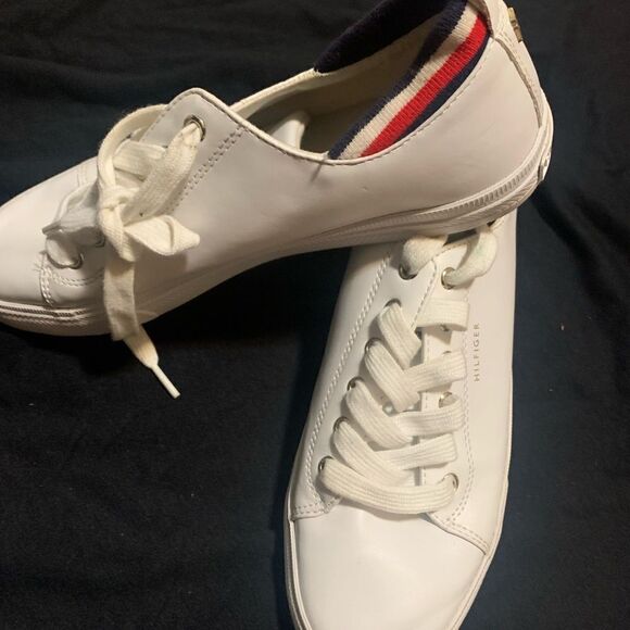 Tennis   - Picture 2 of 4